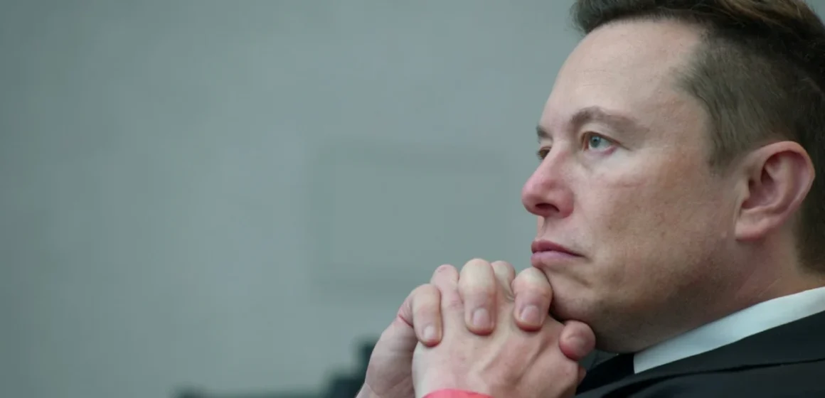 Compania lui Elon Musk, vizată de o anchetă. Neuralink ar fi ucis 1.500 de animale în experimente