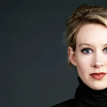 Elizabeth Holmes, obsedată de Steve Jobs. Ce gest a făcut pentru a-l omagia