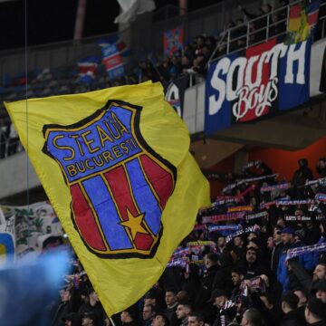 Scandare-macabra-a-galeriei-CSA-Steaua-impotriva-comentatorilor-Costi-Mocanu-si-Emil-Gradinescu-dupa-conflictul-cu-George-Ogararu.jpg Scandare macabră a galeriei CSA Steaua împotriva comentatorilor Costi Mocanu şi Emil Grădinescu, după conflictul cu George Ogăraru!