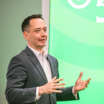 Deputatul UDMR Csoma Botond Spune Că A Fost Amenințat De Protestatarii AUR: „Au Zis: «Luaţi-i Gâtul!»”