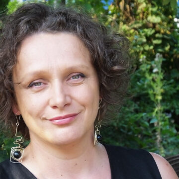 INTERVIU. Poeta Care A Lăsat Timișoara Pentru Chișinău: „A Trebuit Să Dau Examen De Limbă Română, Ca Să Primesc Permis De ședere. Astfel De Situații Kafkiene M-au Scos Din Minți”