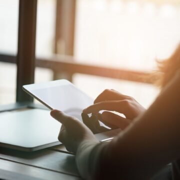 Patru Europarlamentari Români, Despre Femeia Care îl Acuză Pe Tudose De Hărțuire Sexuală: „Om De Bază, Cu Foarte Mult Bun-simț, Fată Serioasă”