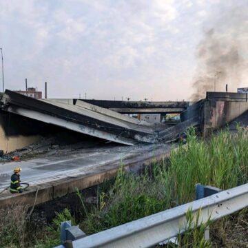 O Porţiune A Autostrăzii I-95 Din Philadelphia S-a Prăbuşit, După Ce O Cisternă Cu Petrol A Luat Foc