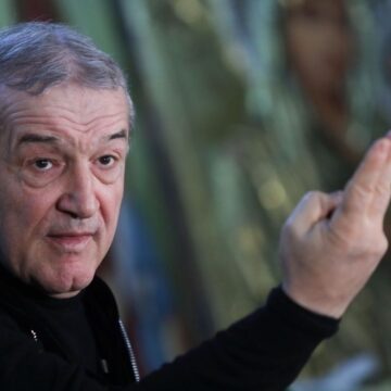Gigi-Becali-recunoaste-cati-bani-a-luat-de-cand-e-patron-la-FCSB.jpg Gigi Becali, distrus după eșecul cu Anderlecht