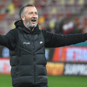 Mihai-Stoica-reactie-geniala-despre-cel-mai-haios-imn-din-Superliga-scaled.jpg Mihai Stoica, reacție genială despre cel mai haios imn din Superliga