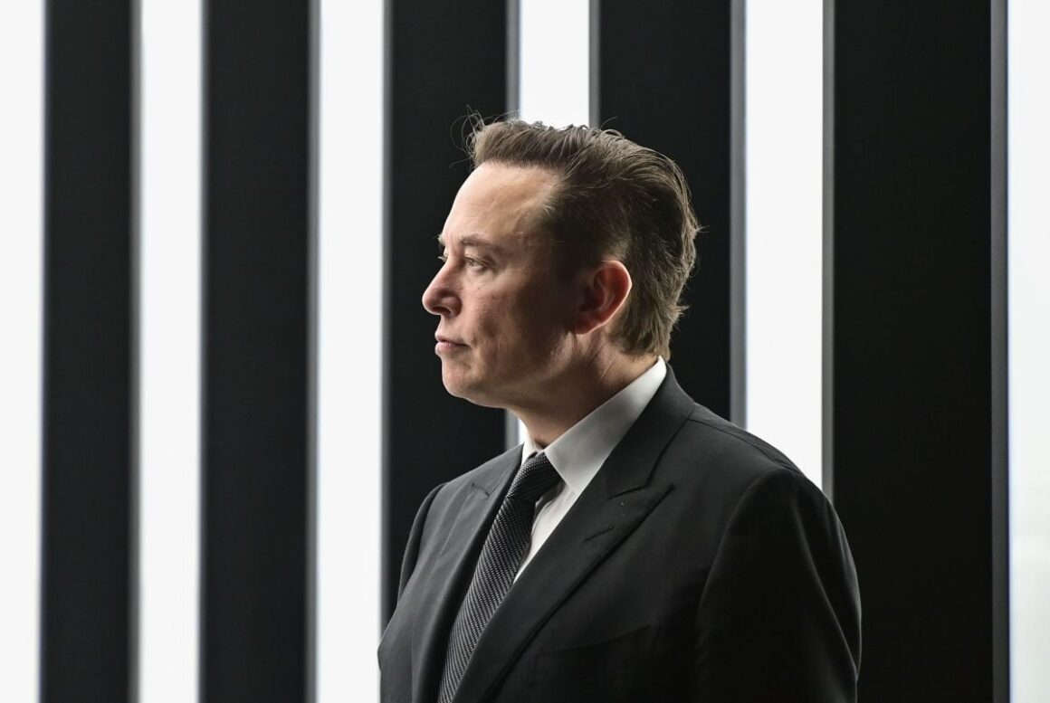 Elon Musk a anunțat lansarea unei noi companii de inteligență artificială, xAI