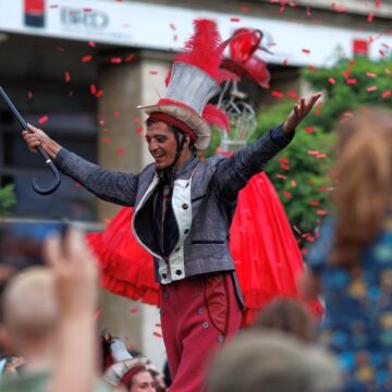 FOTOREPORTAJ. „B-Fit In The Street” în 50 De Imagini. 200 De Artişti Din Spania, Franţa și Italia Au Făcut Spectacol Pe Străzile Din București