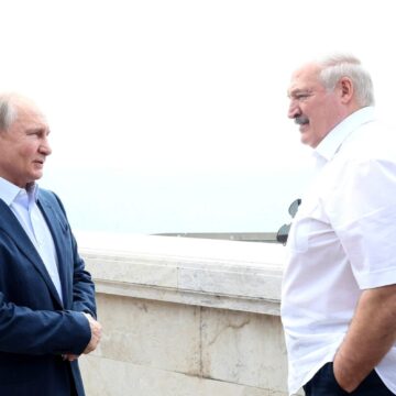 Șeful Crucii Roșii Din Belarus Recunoaște Că Organizația Este Implicată în Scoaterea Copiilor Ucraineni Din țara Devastată De Război și Aducerea Lor în Belarus