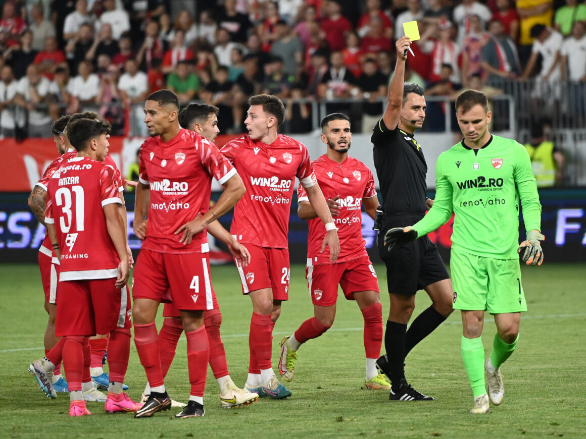 Amzar-si-Ghezali-transferurile-cu-care-Dan-Sucu-destabilizeaza-Dinamo-Anunt-oficial-din-Stefan-cel-Mare-la-cateva-ore-dupa-ce-zvonurile-au-invadat-site-urile-ultrasilor-dinamovisti-1-scaled.jpg Lamine Ghezali, cu gândul și la Rapid după remiza cu Petrolul