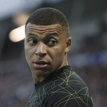 Kylian-Mbappe-a-ales-echipa-unde-pleaca-in-aceasta-vara-e1691181843250.jpg Kylian Mbappe a ales echipa unde pleacă în această vară!