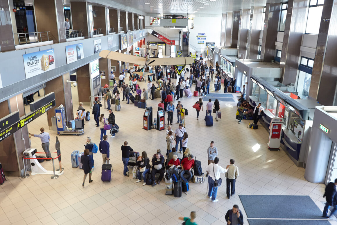 Record de pasageri pe aeroporturile bucureștene. Numărul lor a depășit 8 milioane în luna iulie al acestui an