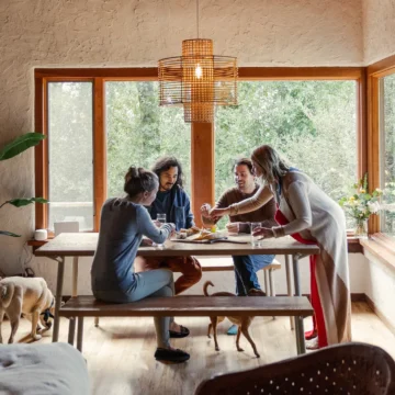 airbnb-1-scaled.webp.webp 10% din turiștii care vin în România aleg Airbnb. Tu alegi platforma dacă vrei să te cazezi în țară?