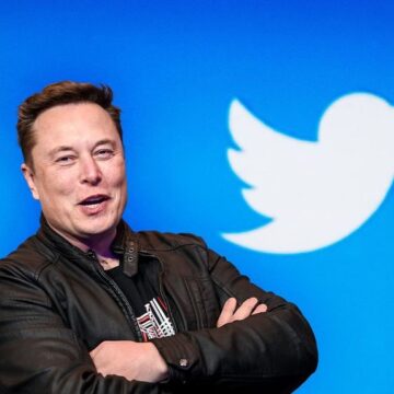 Elon Musk scoate la licitație suveniruri Twitter. Ce obiecte simbolice se află pe listă