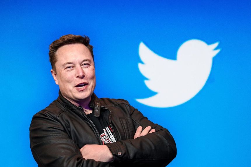 Elon Musk scoate la licitație suveniruri Twitter. Ce obiecte simbolice se află pe listă