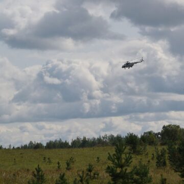 Șase militari ucraineni, uciși în urma unui accident în care au fost implicate două elicoptere, în Donețk