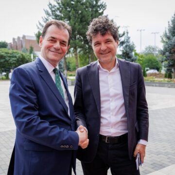 ludovic-orban-nicusor-dan.jpg Nicuşor Dan, La Conferinţa Partidului Forţa Dreptei: Să Luptăm Pentru Ca Următorii Patru Ani Să Nu încapă Din Nou Pe Mâna PSD