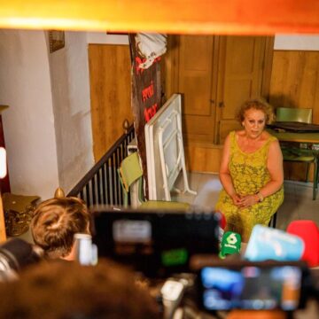 Mama şefului Federaţiei Spaniole De Fotbal, Aflată în Greva Foamei în Contextul Scandalului în Care Este Implicat Fiul Ei, A Fost Transportată La Spital