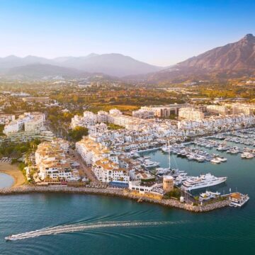 marbella.jpg Cea mai răcoroasă destinație din Spania. Unde mergi pentru un climat mediteranean și plaje de lux