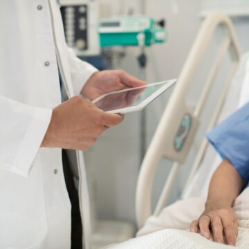 10 miliarde de euro vin în fiecare an în sistemul românesc de sănătate prin CAS. Cum ajung banii în spitale care nu fac servicii medicale