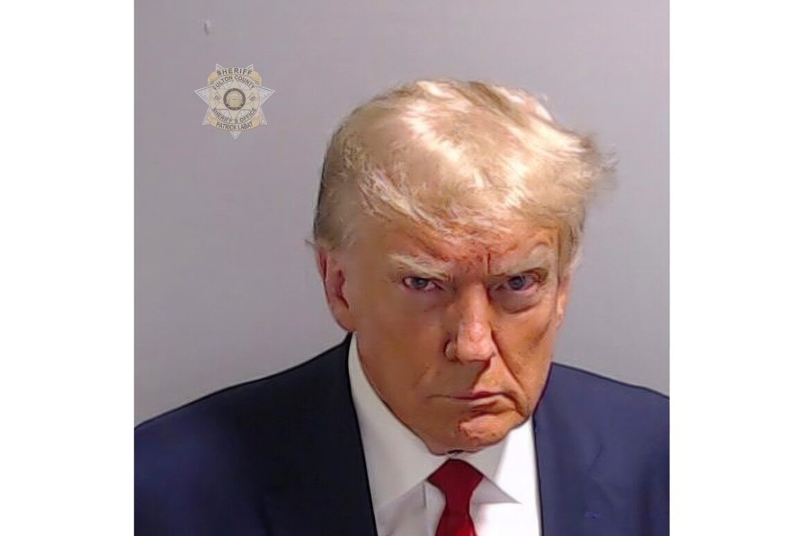 profimedia-0799844624.jpg Echipa Lui Trump Anunță Că A Strâns Milioane De Dolari După Ce A Fost Dată Publicității Fotografia „mugshot” A Lui Trump