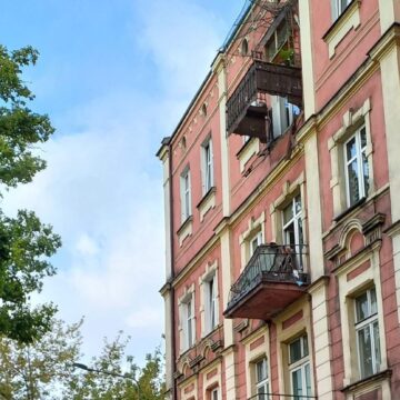 O Femeie A Murit, Iar Soțul Ei Este în Comă, După Ce Balconul Apartamentului S-a Prăbușit, în Polonia