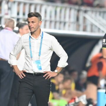 burca-e1693604316122.jpg Dinamo, refuzată la Târgoviște. Unde se dispută meciul cu Farul?