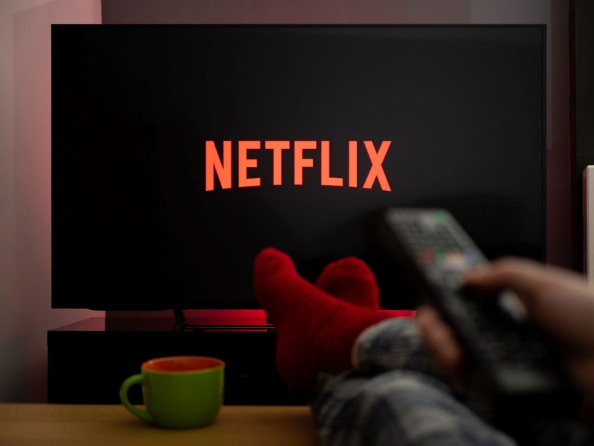 Filme Netflix Octombrie 2023 – Ce Filme și Seriale Noi Poți Urmări în Luna Octombrie