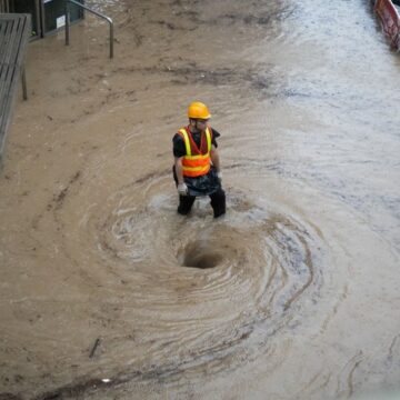 Inundații în Hong Kong, După Cea Mai Puternică Ploaie Din Ultimii 139 De Ani