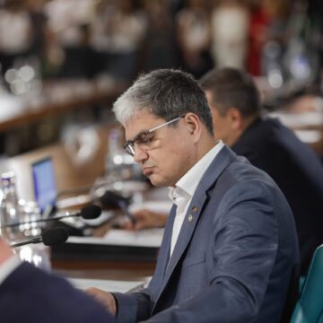 id231023inquamphotosgeorgecalin-scaled.jpg Tensiuni în PNL Din Cauza Relației Cu PSD și A Măsurilor Fiscale. Ministrul Boloș A Primit O Listă De Negociere și Eliminarea Unor Supraimpozite. Care Sunt Acestea