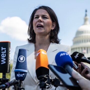 Șefa diplomației germane îl numește „dictator” pe Xi Jinping: „Ce semn ar fi pentru alți dictatori, precum președintele chinez, dacă Putin câștigă războiul?”