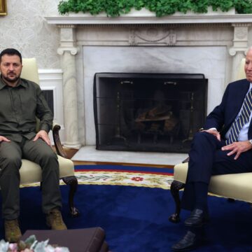 Joe Biden L-a Primit Pe Volodimir Zelenski La Casa Albă. „Capacitatea Ucrainei De A Se Apăra Singură Este Esențială”, I-a Transmis Liderul American | VIDEO