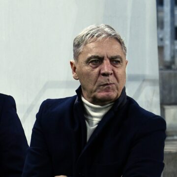 sorin-cartu-UNIVERSITATEA-CRAIOVA-FC-VOLUNTARI-LIGA-1-CASA-PARIURILOR-14.12.2019-scaled.jpg Sorin Cârțu și-a ieșit din minți la adresa unui tricolor