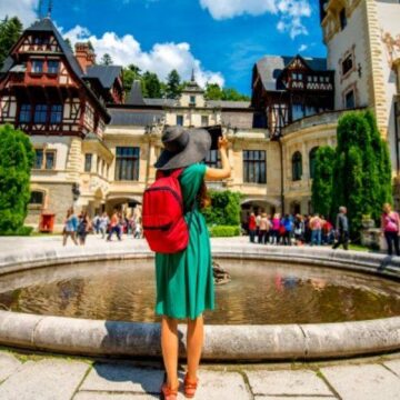 turisti.jpg „Din fericire, România este o țară sigură, care atrage, dar din păcate, nu avem o promovare puternică”
