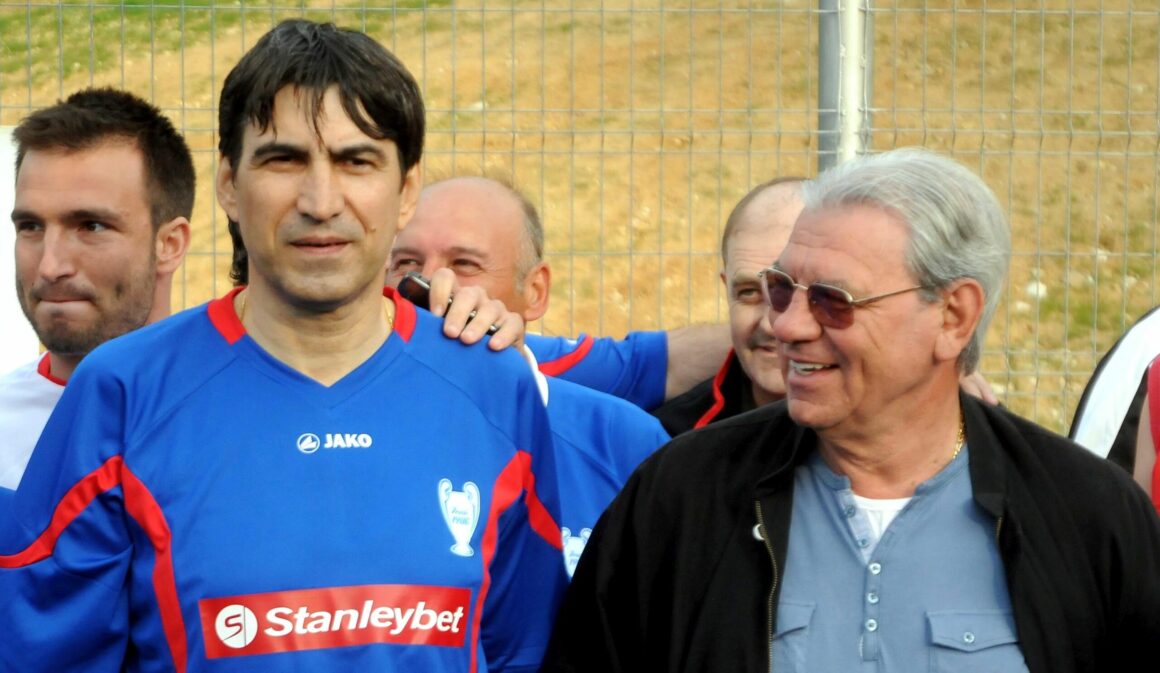 Ce-Cruyff-sau-Guardiola-Tiki-taka-s-a-inventat-la-Steaua-nu-la-Barcelona-Victor-Piturca-explica-cine-a-pornit-acest-trend-scaled.jpg Tiki-taka s-a inventat la Steaua! Victor Pițurcă explică