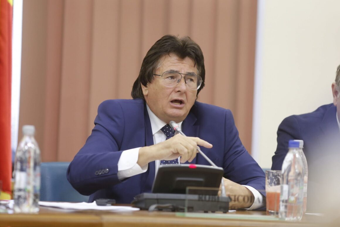 hepta4009189-scaled.jpg Nicolae Robu Va Fi Candidatul PNL Pentru Primăria Timişoara La Alegerile Din 2024. Robu Este Urmărit Penal De DNA