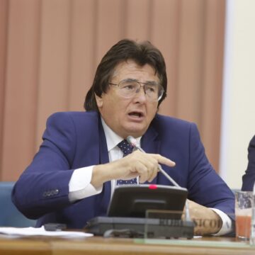 hepta4009189-scaled.jpg Nicolae Robu Va Fi Candidatul PNL Pentru Primăria Timişoara La Alegerile Din 2024. Robu Este Urmărit Penal De DNA