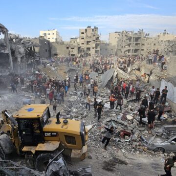 profimedia-0818451511-scaled.jpg LIVETEXT Israelul Confirmă Atacul Asupra Unei Tabere De Refugiați Din Gaza și Spune Că A Ucis Un Comandant De Top Al Hamas. Autoritățile Palestiniene Anunță „cel Puțin 50 De Morți”