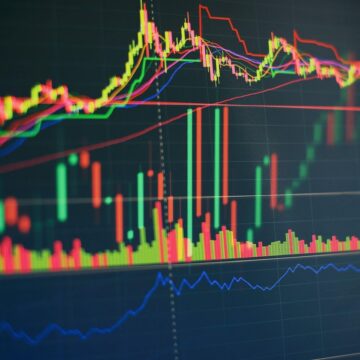 sua.jpg Principalii indici din SUA închid mixt ultima ședință de tranzacționare. Bank of America raportează peste așteptări