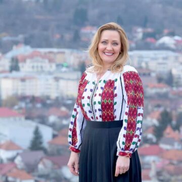 1203011617960721509547618688964152576110735n.jpg Elena Lasconi, Mesaj Pentru Colegii Din USR: „M-am Așteptat La Orice, Mai Puțin La Faza Cu Oana. Pur și Simplu M-a Doborât”