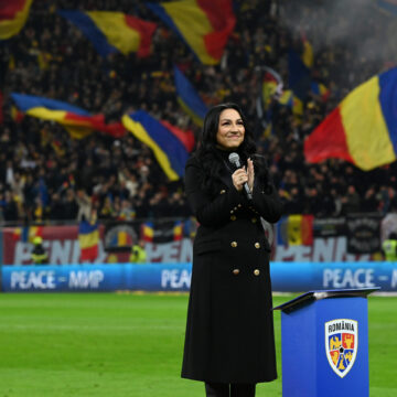Andra-spune-adevarul-despre-cati-bani-a-luat-ca-sa-cante-imnul-Romaniei-la-meciul-cu-Elvetia-2-scaled.jpg Andra spune adevărul despre câți bani a luat ca să cânte imnul României la meciul cu Elveția
