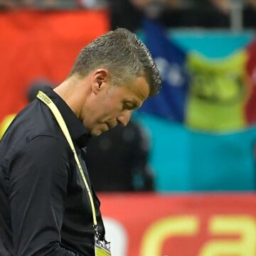 Ce-s-a-intamplat-in-vestiarul-lui-Dinamo-cand-a-intrat-Ovidiu-Burca-dupa-esecul-cu-FCSB.jpg Ce s-a întâmplat în vestiarul lui Dinamo, când a intrat Ovidiu Burcă, după eșecul cu FCSB