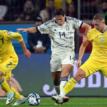 Rezultatele-serii-in-preliminariile-EURO-2024-Italia-se-califica-cu-scandal-dupa-o-faza-controversata-in-minutul-902.jpg Rezultatele serii în preliminariile EURO 2024. Italia se califică cu scandal