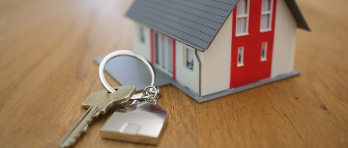 SA-CUMPERI-O-LOCUINTA-SAU-SA-STAI-CU-CHIRIE.jpg Cumperi sau închiriezi o locuință nouă? Durata medie de rambursare a unui împrumut este de 18 ani, arată o analiză imobiliară