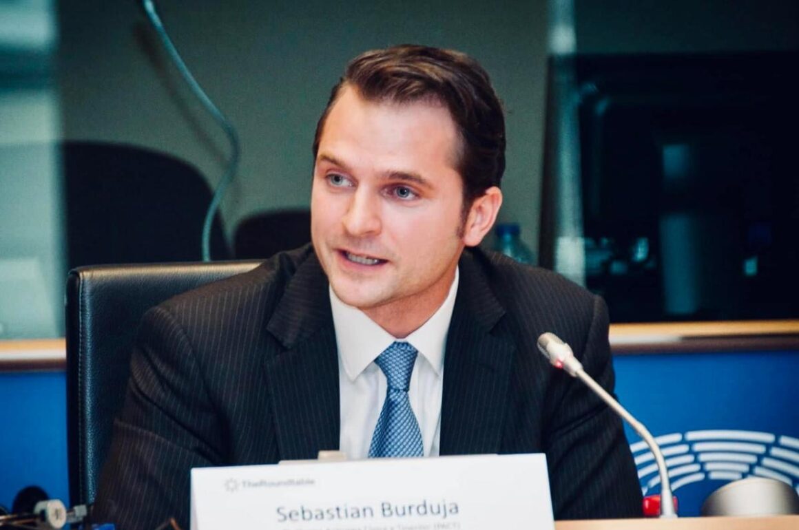 Sebastian Burduja, Posibil Candidat PNL La Primăria București. „Sunt Dispus Să-mi Asum O Asemenea Bătălie”