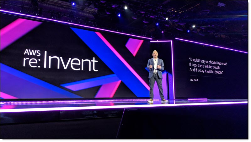 jassy_esh_keynote_1.jpg Bezos are chatbot-ul lui. Amazon anunță Q, cu care vrea să ia fața Microsoft sau Google