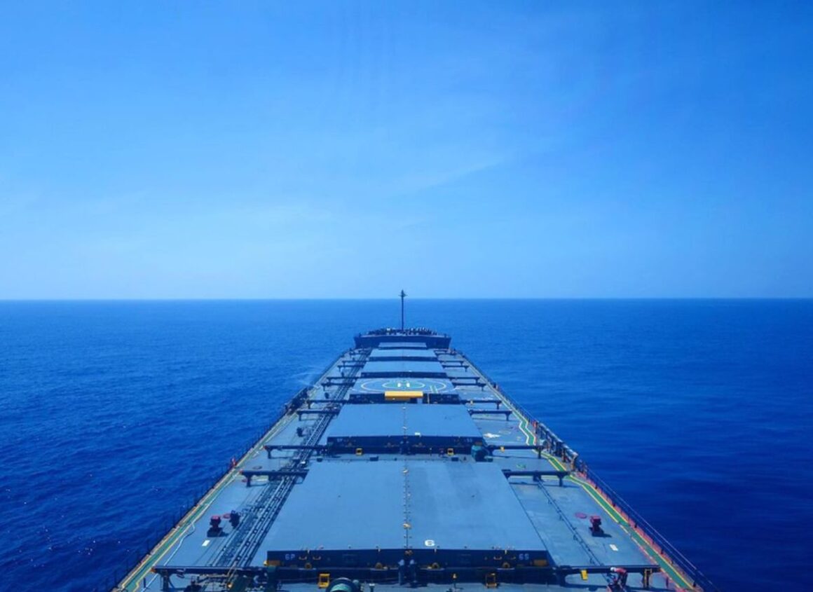 nyk.jpg Marinari Români, Pe O Navă Capturată De Către Rebelii Houthi în Marea Roșie