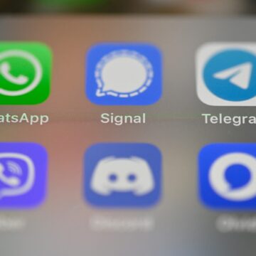 profimedia-0585334398-scaled.jpg Franța Le Interzice Miniștrilor Săi Să Mai Folosească WhatsApp, Telegram și Signal. Ce Aplicații Vor Putea Să Utilizeze în Schimb