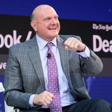 steve-scaled.jpeg Fostul asistent al lui Bill Gates ar putea deveni mai bogat decât fostul CEO Microsoft. Ce avere are Steve Ballmer