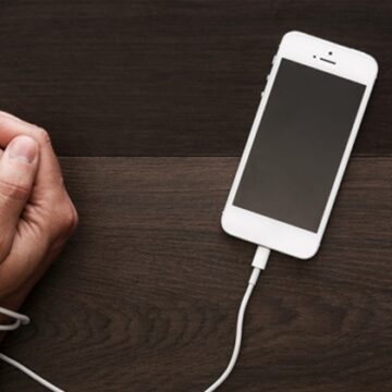 tele.jpg Cât îmi dai ca să te las fără telefon? Excursia fără smartphone este oferta anului 2024