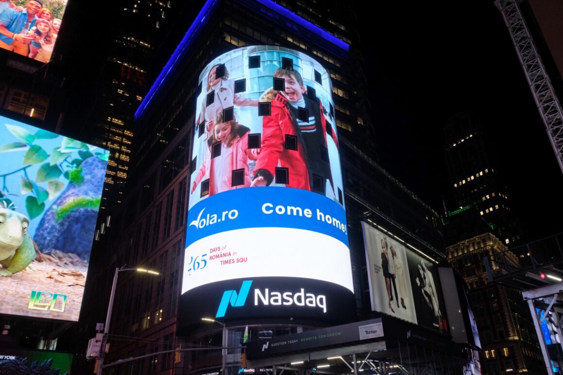 brranduri.jpg Timp de un an, opt firme românești vor fi prezentate la New York. Cum a început „365 Days of Romania in Times Square”